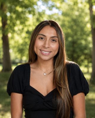 Photo of Ivette Roman, Clinical Social Work/Therapist, LCSW