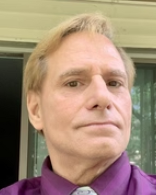 Photo of Daniel Silverstein, Licensed Mental Health Counselor, LMHC