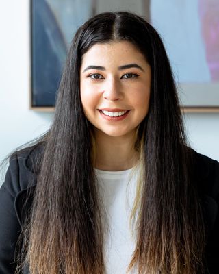 Photo of Maryam Farache, Psychologist, MPsych, PsyBA Prov