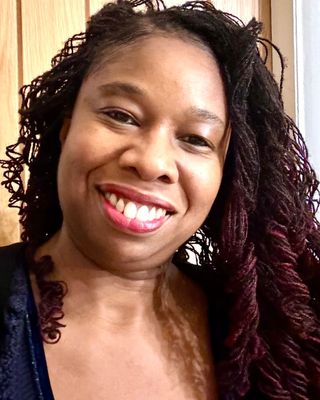 Photo of Dr Erica McInnis, Psychologist, HCPC - Clin. Psych.