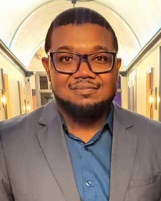 Photo of Obinna Akah, Psychiatric Nurse Practitioner, PMHNP