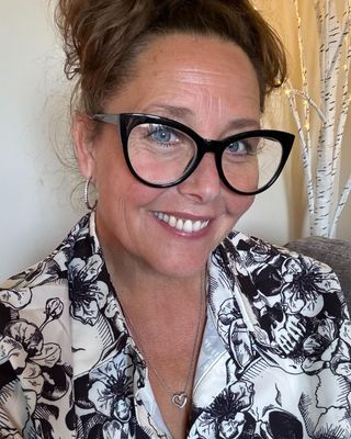 Photo of Petra Morey, Marriage & Family Therapist, MA, LMFT