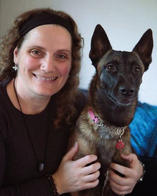 Photo of Melissa van Hal, General Counsellor, ASCHP Specialist Wellness Counsellor
