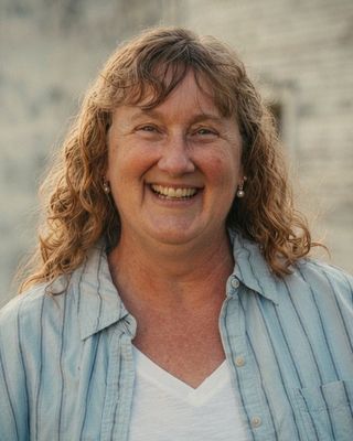 Photo of Veronica Deglman - Connected Roots Teletherapy LLC, Marriage & Family Therapist, LMFT