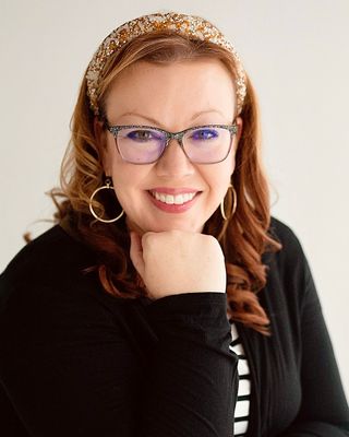 Photo of Lindsey Muecke, Pre-Licensed Professional