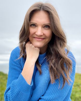 Photo of Leah Adrian-Briggs, Marriage & Family Therapist in Mountain View, CA