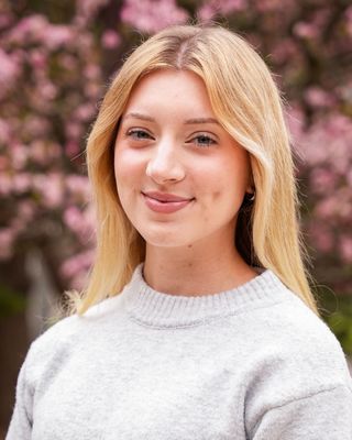 Photo of Lauren Mossing, Licensed Master Social Worker, LMSW