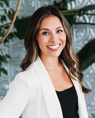 Photo of Dr. Kyra Battaglia, Psychologist, PsyD, LMHC