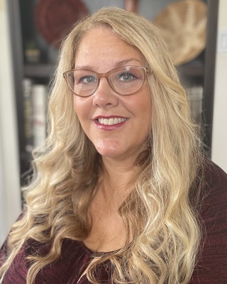 Photo of Noelle S. Sipple, LMFT, CCHt, Marriage & Family Therapist