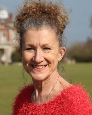 Photo of Lynn Crescens Smith, Counsellor in Chichester, England