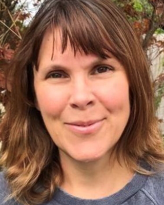 Photo of Kate Warren, Counsellor, MBACP