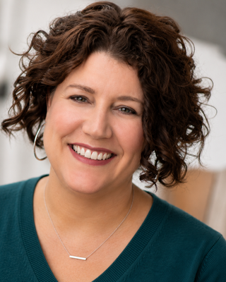 Photo of Lisette R Lahana, Clinical Social Work/Therapist, LCSW