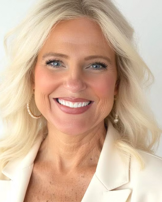 Kim Reed's Instagram, Twitter & Facebook on IDCrawl
