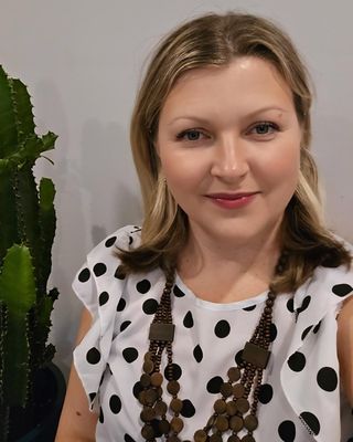 Photo of Marinela Braunstein, Registered Psychotherapist, MSc, RP, MFT