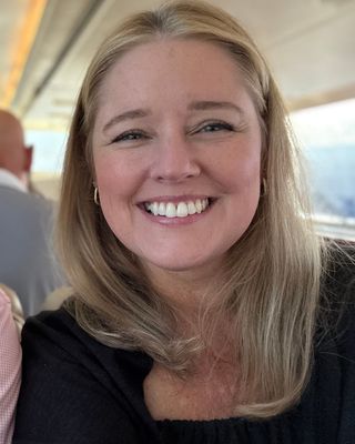 Photo of Leslie Baker, Clinical Social Work/Therapist, LICSW
