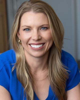 Photo of Carrie Cueto, Marriage & Family Therapist, MA, LMFT