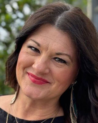 Photo of Dana Wallace, Clinical Social Work/Therapist, LICSW
