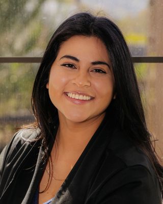 Photo of Madalilia Mendoza, Marriage & Family Therapist Associate, AMFT