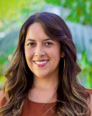 Photo of Lauren Alozo, Marriage & Family Therapist, LMFT