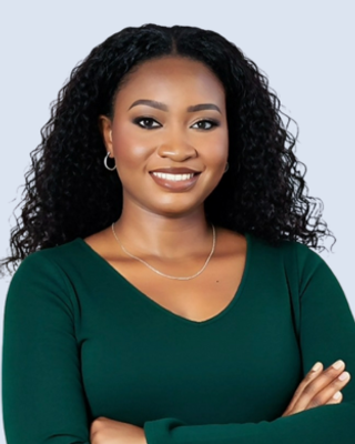 Photo of Oluwatosin Jolaoluwa, Registered Psychotherapist (Qualifying)