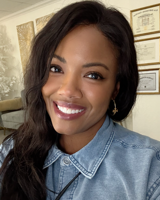 Photo of Ashley Montez, Marriage & Family Therapist, MS, LMFT