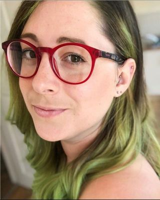 Photo of Rebecca McIntyre, Psychotherapist, MSc, MBABCP