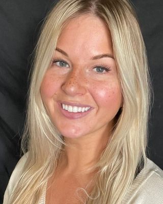 Photo of Lisa Vanderpas, Registered Psychotherapist (Qualifying), MA, BA