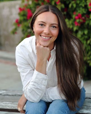 Photo of Natalie Badawy, Marriage & Family Therapist Intern in Valley Village, CA