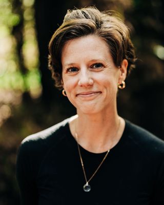 Photo of Kerynne O'Malley, Marriage & Family Therapist Associate, AMFT, RN