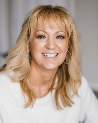 Photo of Karen A Henderson, IMFT, EMDR, Marriage & Family Therapist in Englewood
