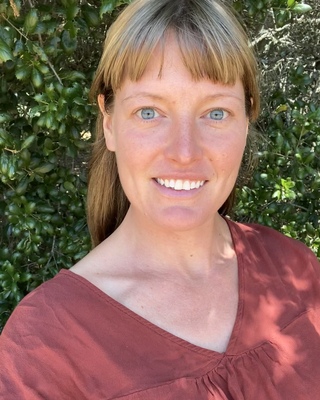 Photo of Emily Linders, Marriage & Family Therapist Associate