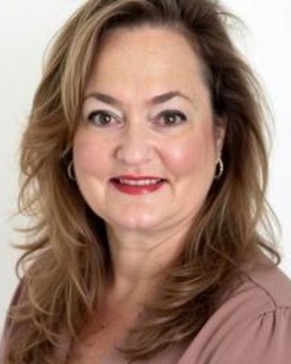 Photo of Leea Chinquina, Psychiatric Nurse Practitioner, PMHNP
