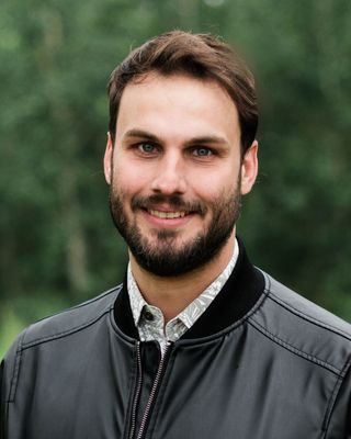 Photo of Erik Reuter, Registered Psychotherapist (Qualifying), MA