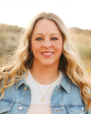 Photo of Stefanie Anderson, Psychiatric Nurse Practitioner, APRN, PMHNP, FNP