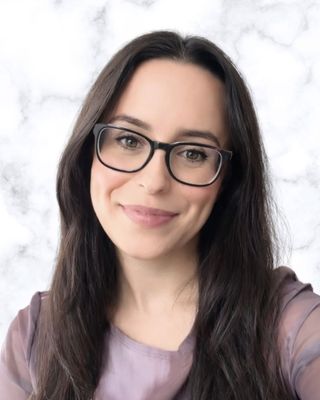 Photo of Alexa Sheriff, Registered Psychotherapist, BSc, MACP