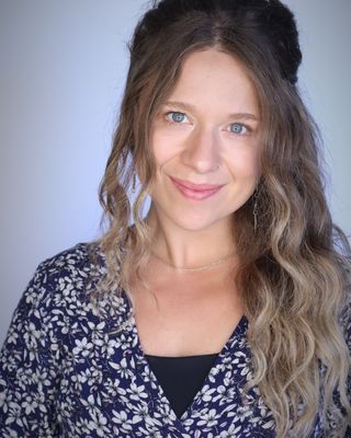 Photo of Olivia Kern, Clinical Social Work/Therapist, SWLC
