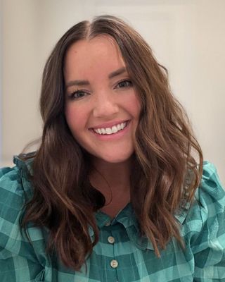 Photo of Cori Lazarte, Marriage & Family Therapist Associate, LAMFT