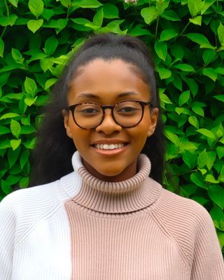 Photo of Julie Raymond, Pre-Licensed Professional, MA