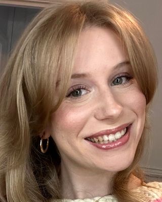 Photo of Libby Gifford, Counsellor, MBACP