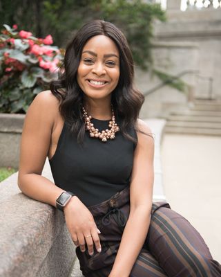 Photo of Dominique Rodriguez, Counselor in Chicago, IL