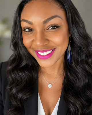 Photo of Kelly Walker, Pre-Licensed Professional, MA, LMHC
