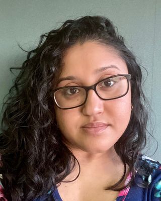 Photo of Komal Wells, Psychiatric Nurse Practitioner, DNP, PMHNPBC, FNP-C