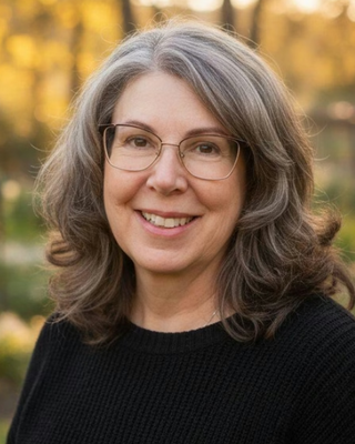 Photo of Carol Valencia, Marriage & Family Therapist, LMFT