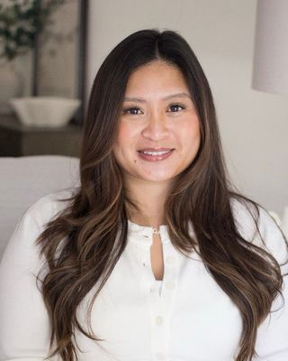 Photo of Kelly Tolosa-Hayashi - Therapy for New & Expecting Moms - Kelly, Registered Psychotherapist (Qualifying), RP (Q)