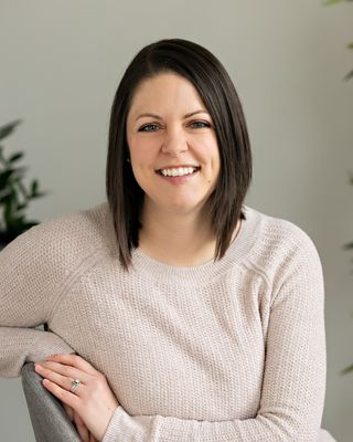 Photo of Katie Ernst, MA, LMFT, PMH-C, Marriage & Family Therapist