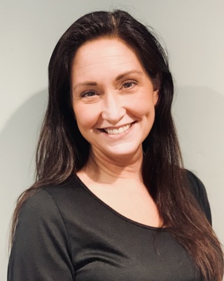 Photo of Robyn Reeves, Licensed Professional Counselor in New Jersey