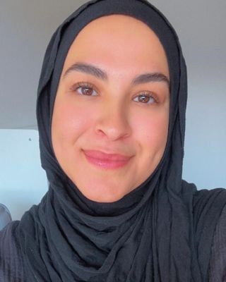 Photo of Esraa Elkhatib, Registered Provisional Psychologist