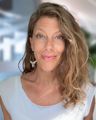 Photo of Courtney “Leigh” Dickinson, Licensed Professional Counselor, LPC
