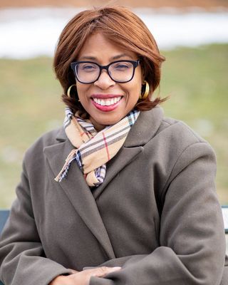 Photo of Dr. Kim Arrington, Psychologist, Psy.D,