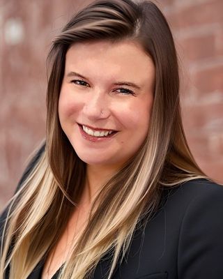 Photo of Lindsay Hummelink - Lindsay Hummelink - Clinical Supervisor, Registered Social Worker, RSW